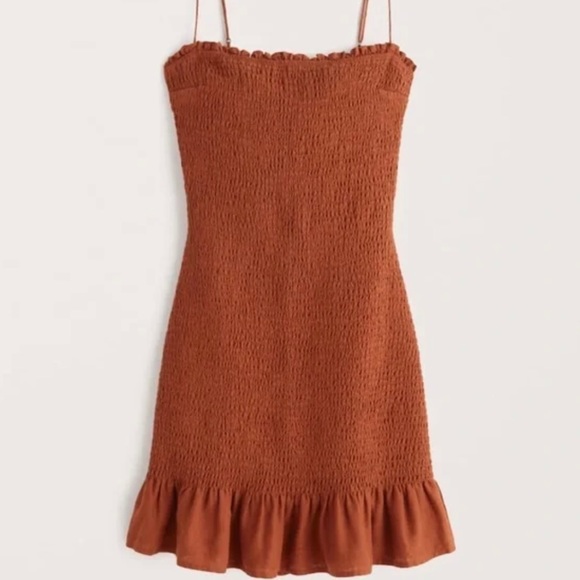 Abercrombie & Fitch Dresses & Skirts - Abercrombie & Fitch Burnt Orange Smocked Dress - Size XS